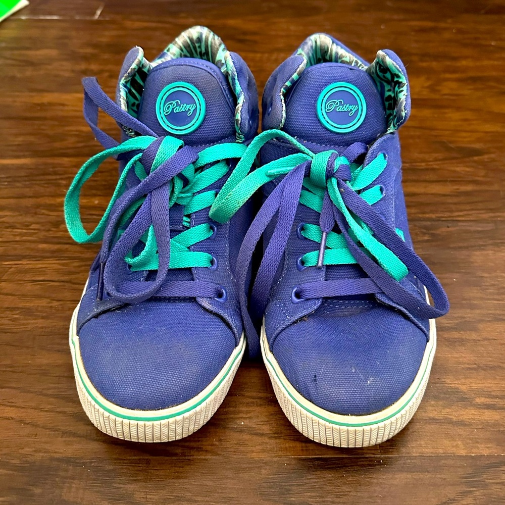 Pastry Purple Blue Color Sneakers Size 7.5